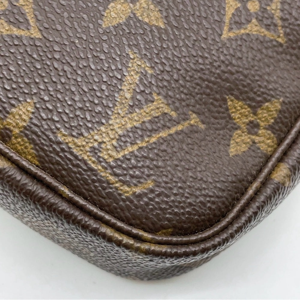 Louis Vuitton Monogram Pochette