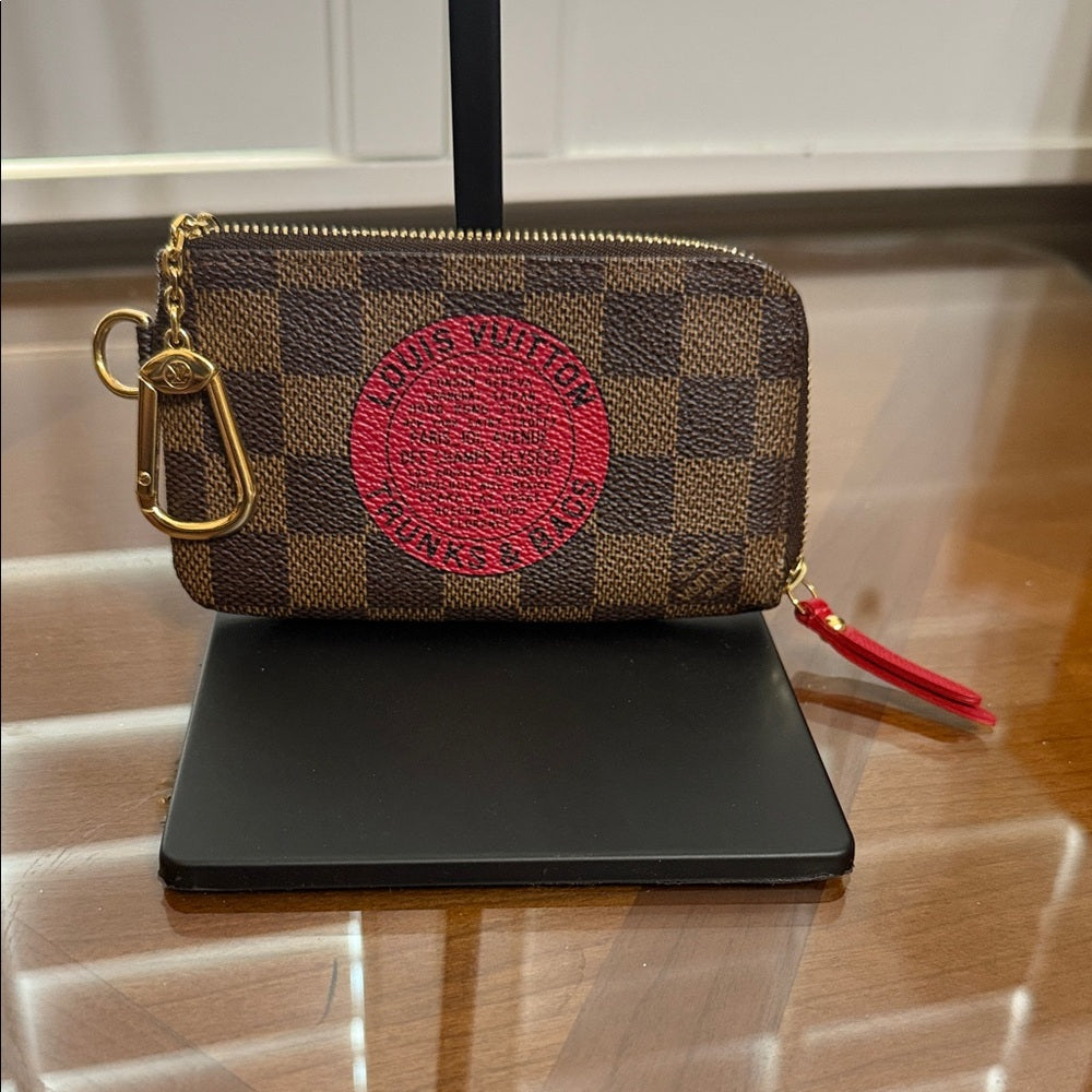 Rare Unused Louis Vuitton Trunks & Bags Damier Wristlet