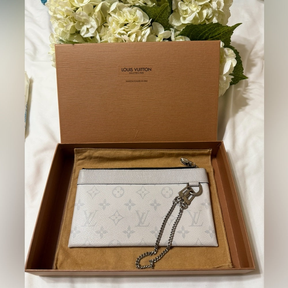 Louis Vuitton Taigarama Discovery PM Monogram Pochette