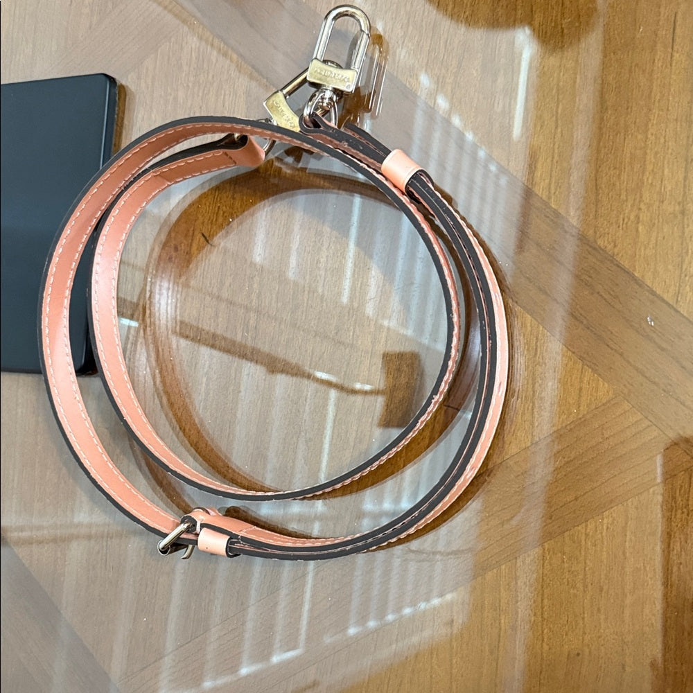 Louis Vuitton Pink Leather Bag Strap