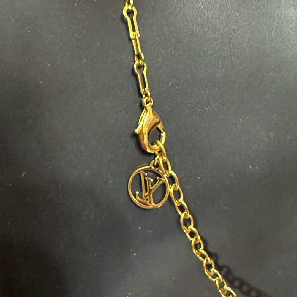 Louis Vuitton Collier Forever Young Gold Necklace