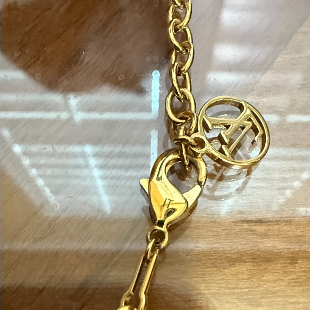Louis Vuitton Collier Forever Young Gold Necklace
