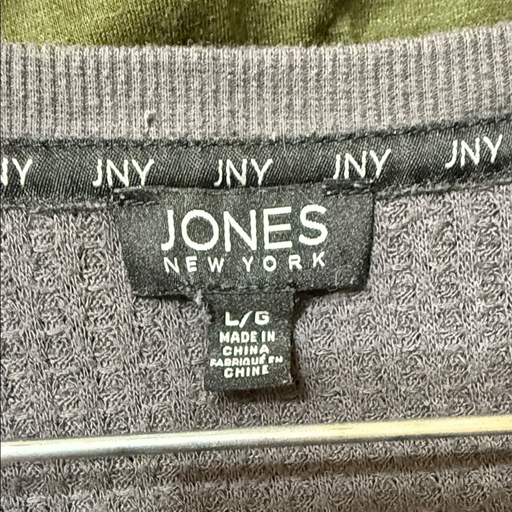Jones New York Charcoal V-Neck Sweater