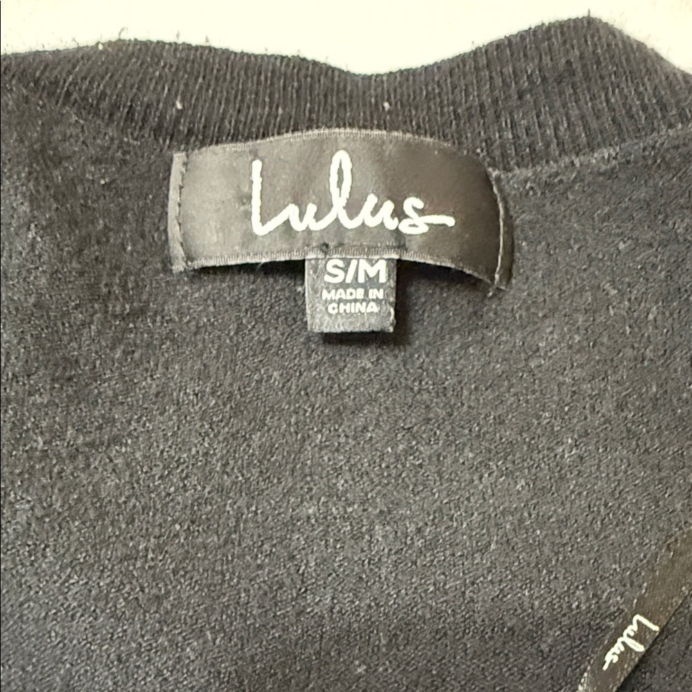 Lulu's Classic Black V-Neck Sweater