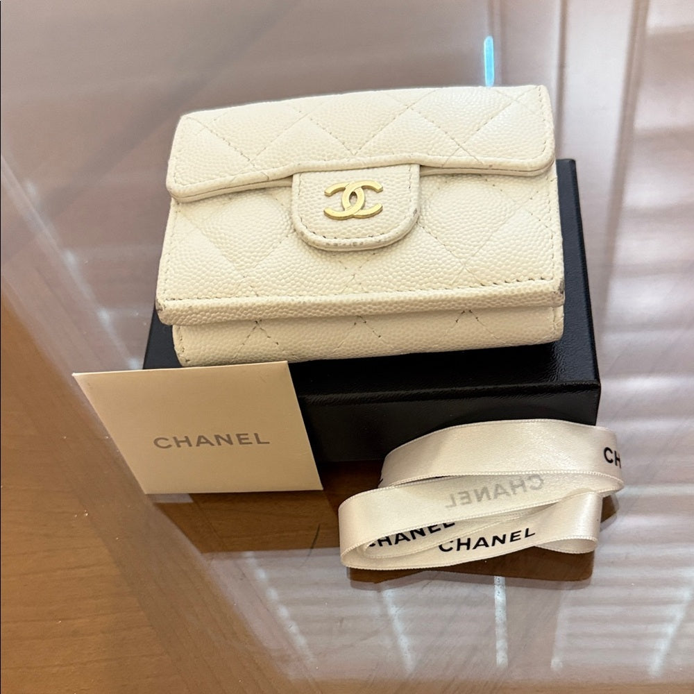 Chanel White Caviar Quilted Trifold Wallet