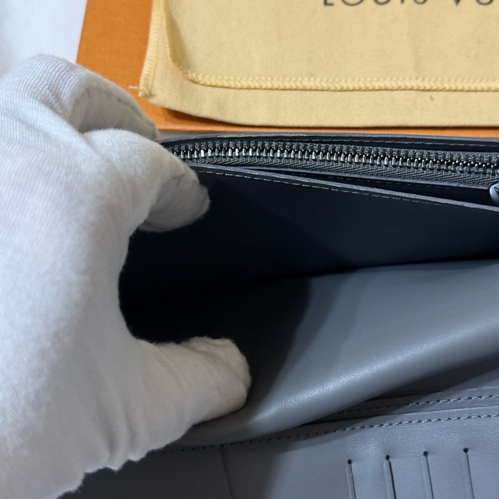 Louis Vuitton Empreinte Shadow Portefeiulle Brazza Wallet