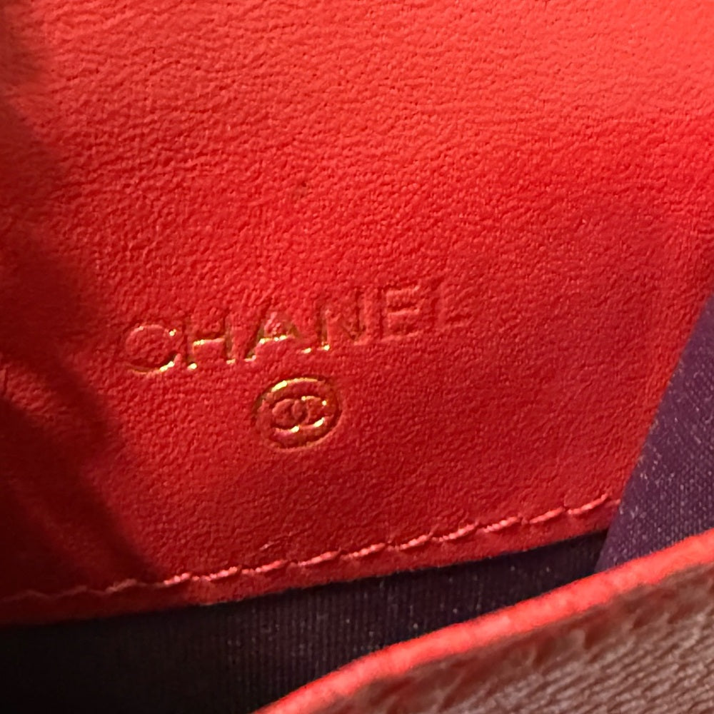 CHANEL Vibrant Red Caviar Leather Case With Chain