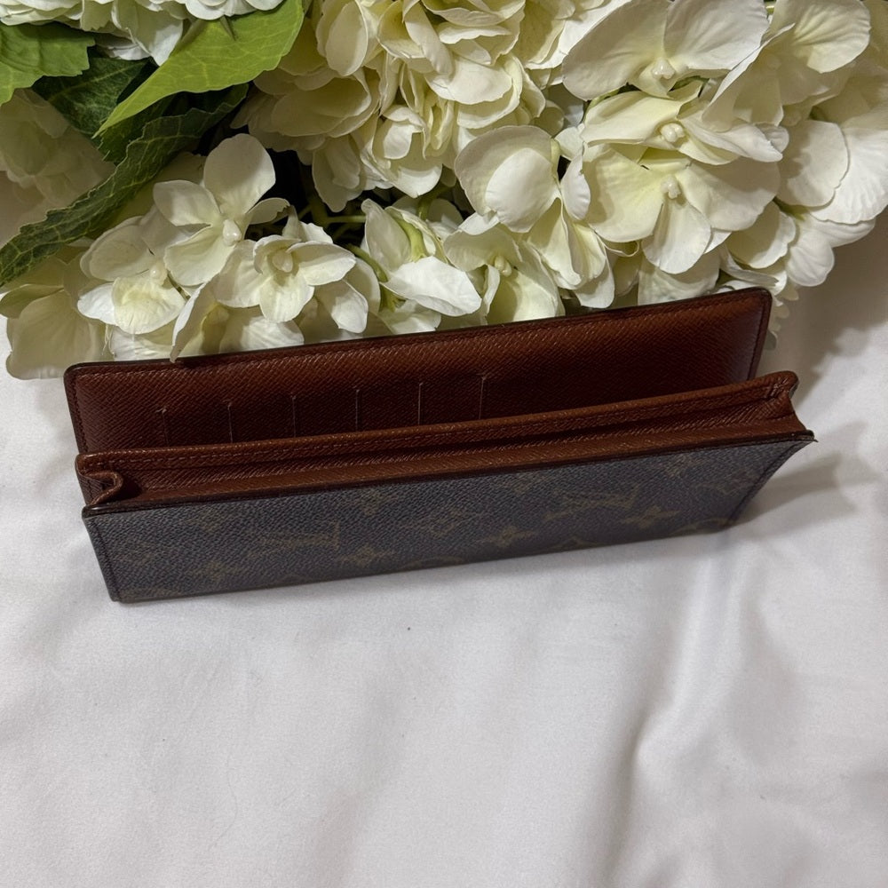 Louis Vuitton Bifold Monogram Long Wallet