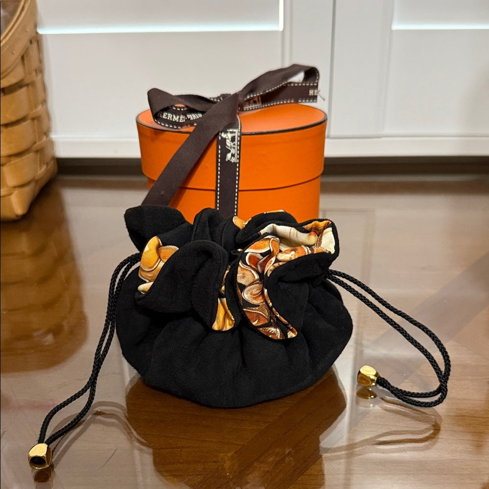HERMES Black Bourse Abijou Suede and Silk Jewelry Bag