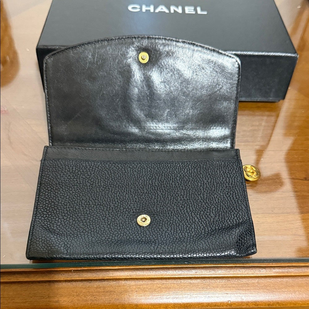 CHANEL Black Grained Calfskin Bifold Wallet on Chain