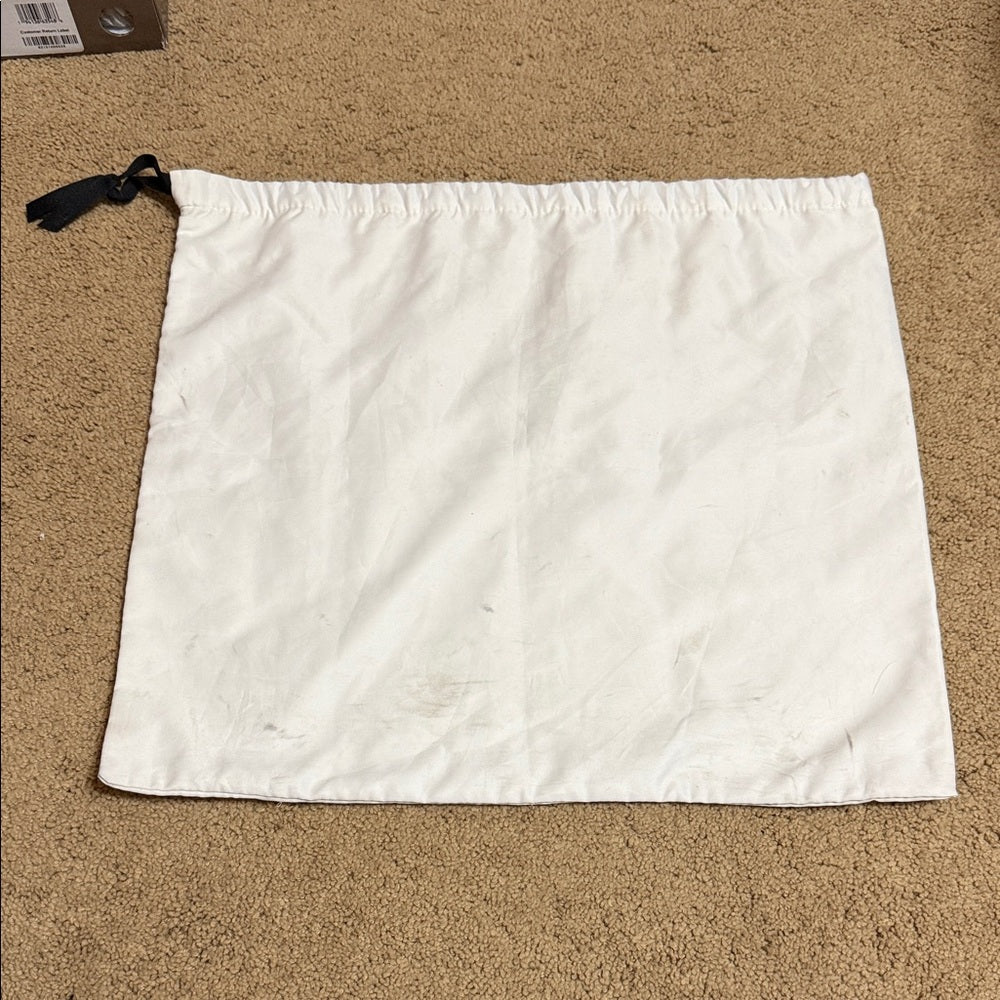 Gucci White Bag with Black Accents 17.5x15.5