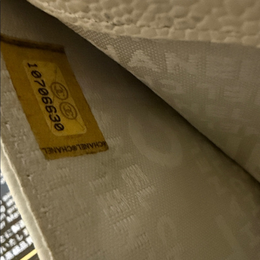 CHANEL Ivory Grained Leather Wild Stitch Wallet