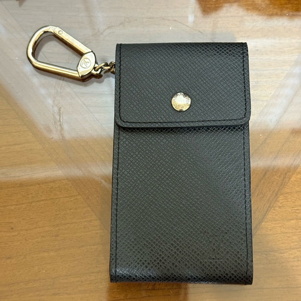Louis Vuitton Black Leather Porte Cles Accessory Case