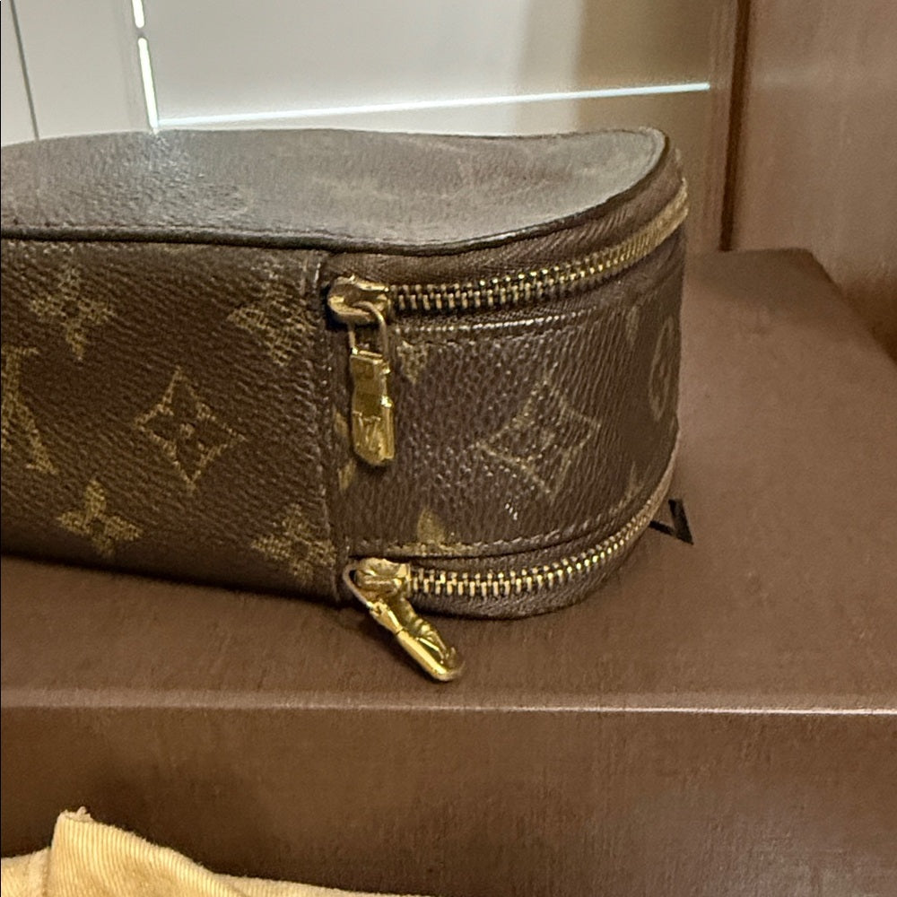 Louis Vuitton GM Monogram Makeup & Brush Trousseau
