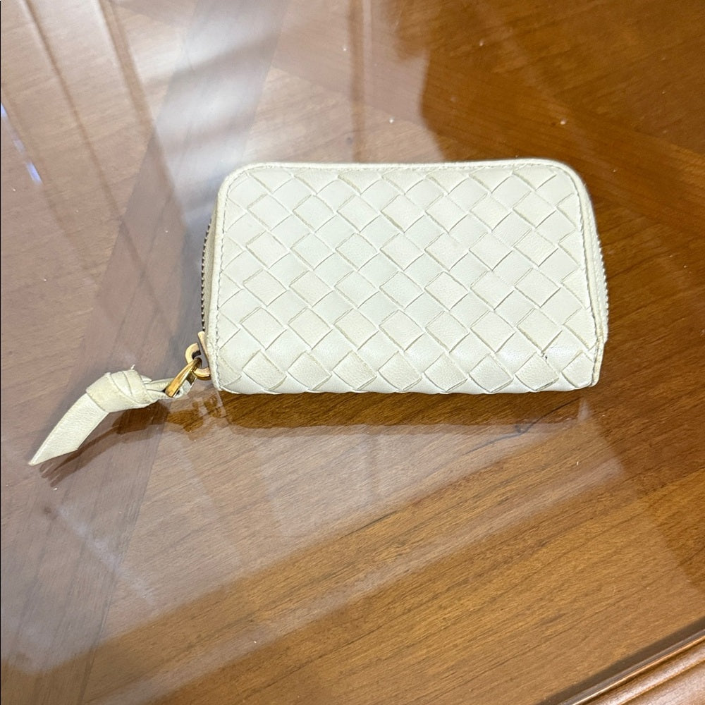 Bottega Veneta Intrecciato Cream Card Wallet